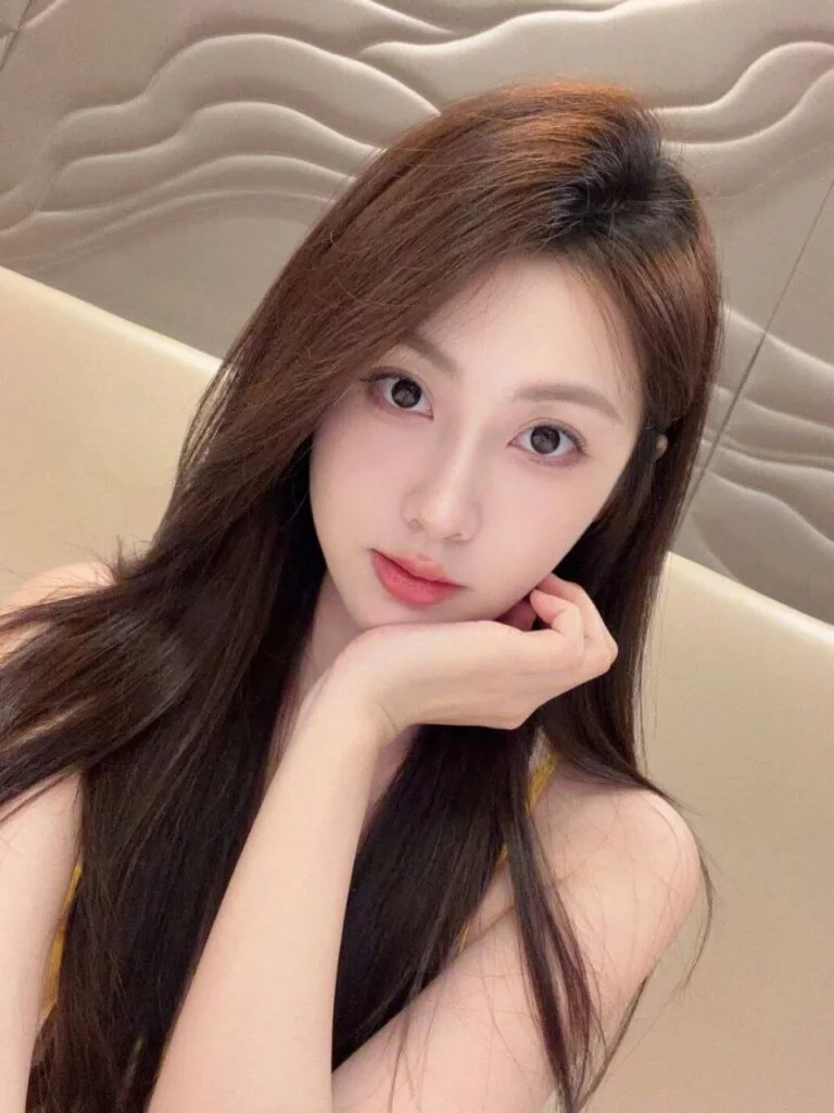 Enny massage therapist in Singapore