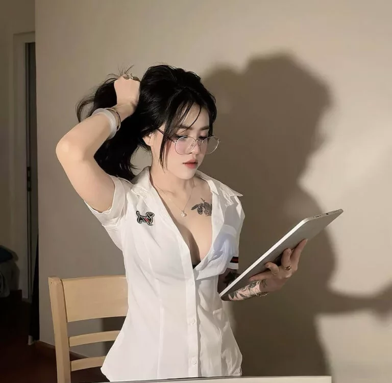 Samsam professional massage profile in Singapore — foam rolling vs massage guide