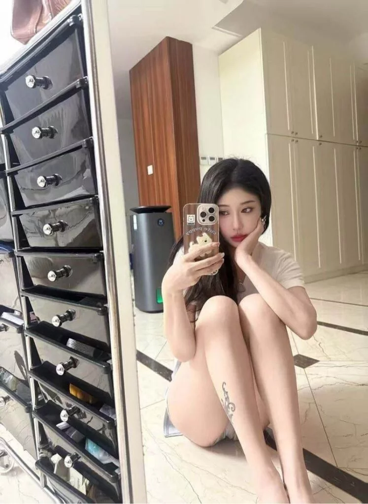 Meiqi professional massage profile in Singapore — massage before or after long flight guide
